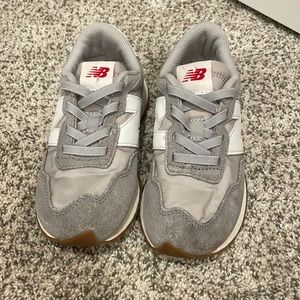 Girls New Balance 237